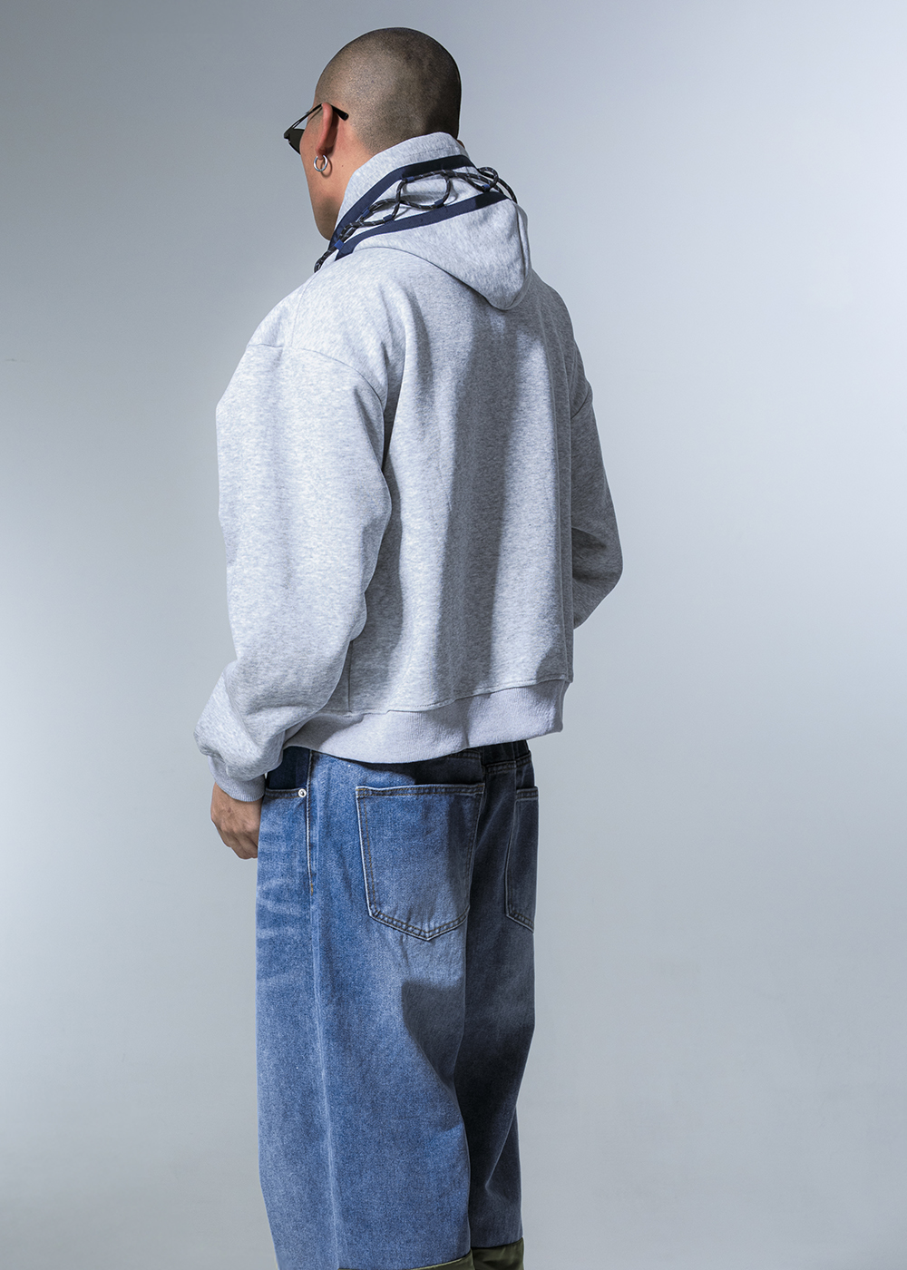 Hooded top